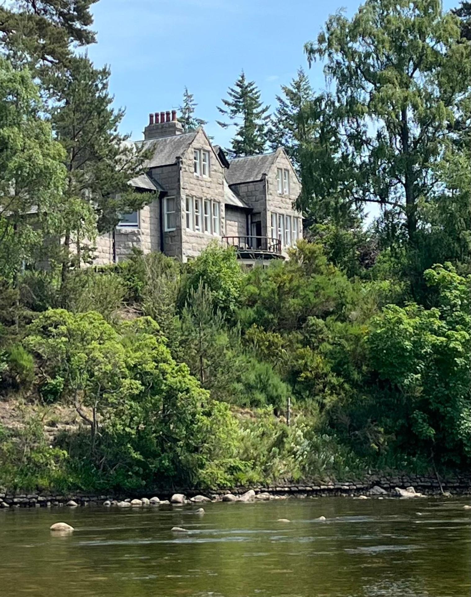 Bed and Breakfast Lys-Na-Greyne Aboyne Esterno foto